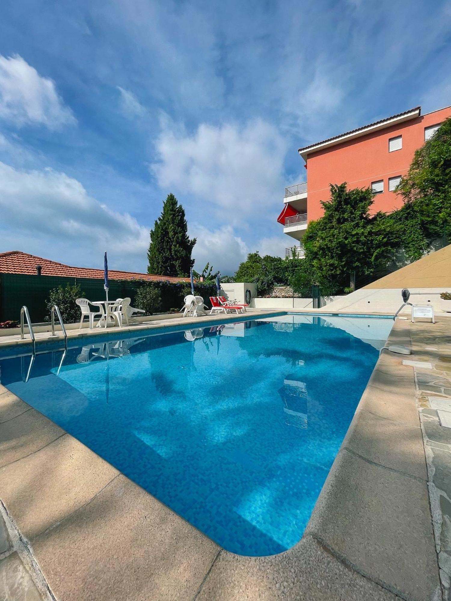 Mansfield Vue Carte Postale Terrasse Piscine Calme Port A 200M A Pied Apartment Menton Bagian luar foto